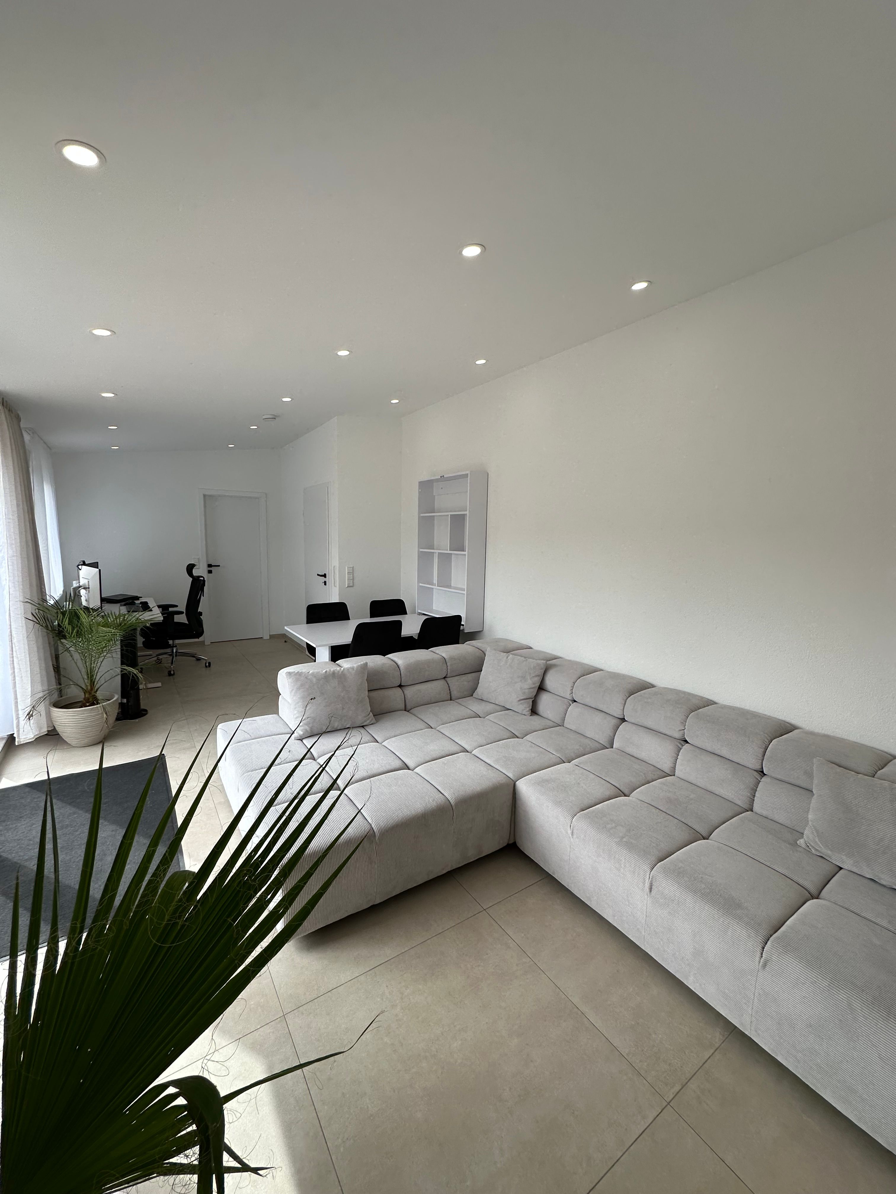 Modern, Renovated, And Fully Furnished (2025) 2.5-Room Apartment In Luxurious Penthouse Style With G - 35