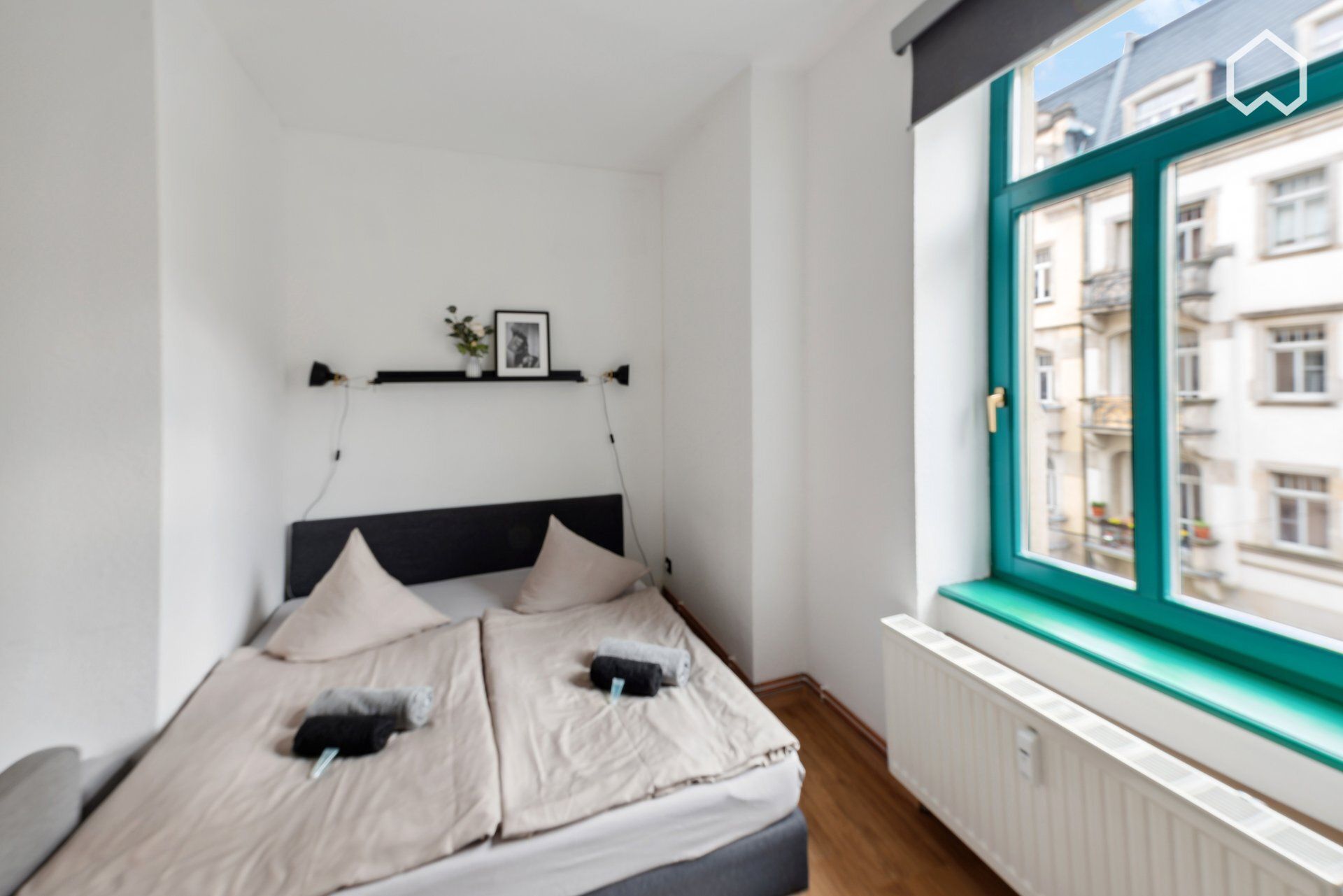Vinatage Chic Apartment - 11