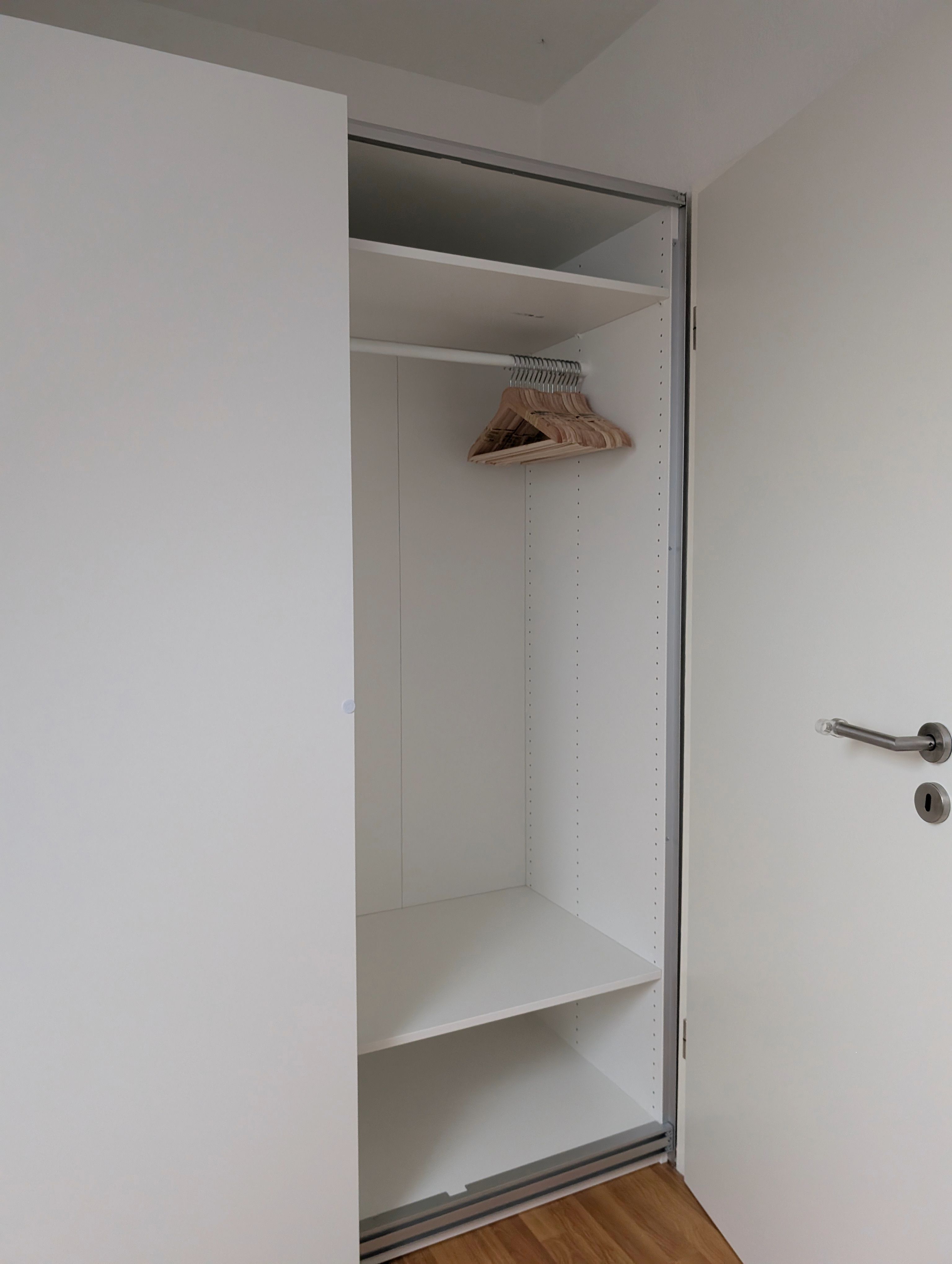  Bright & Furnished 2-Room Apartment From The Owner In Potsdam North, Eiche  -  Bright & Furnished 2-Room Apartment from the owner in Potsdam North, Eiche  - Gallery -  18