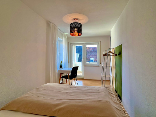 Modern apartment with balcony - Gallery - 9