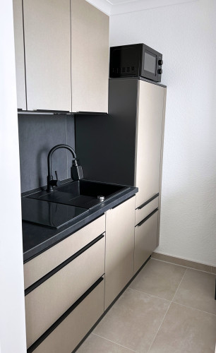 Central City View Studio Apartment - Gallery - 6