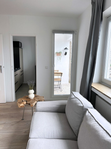 Central City View Studio Apartment - Gallery - 9