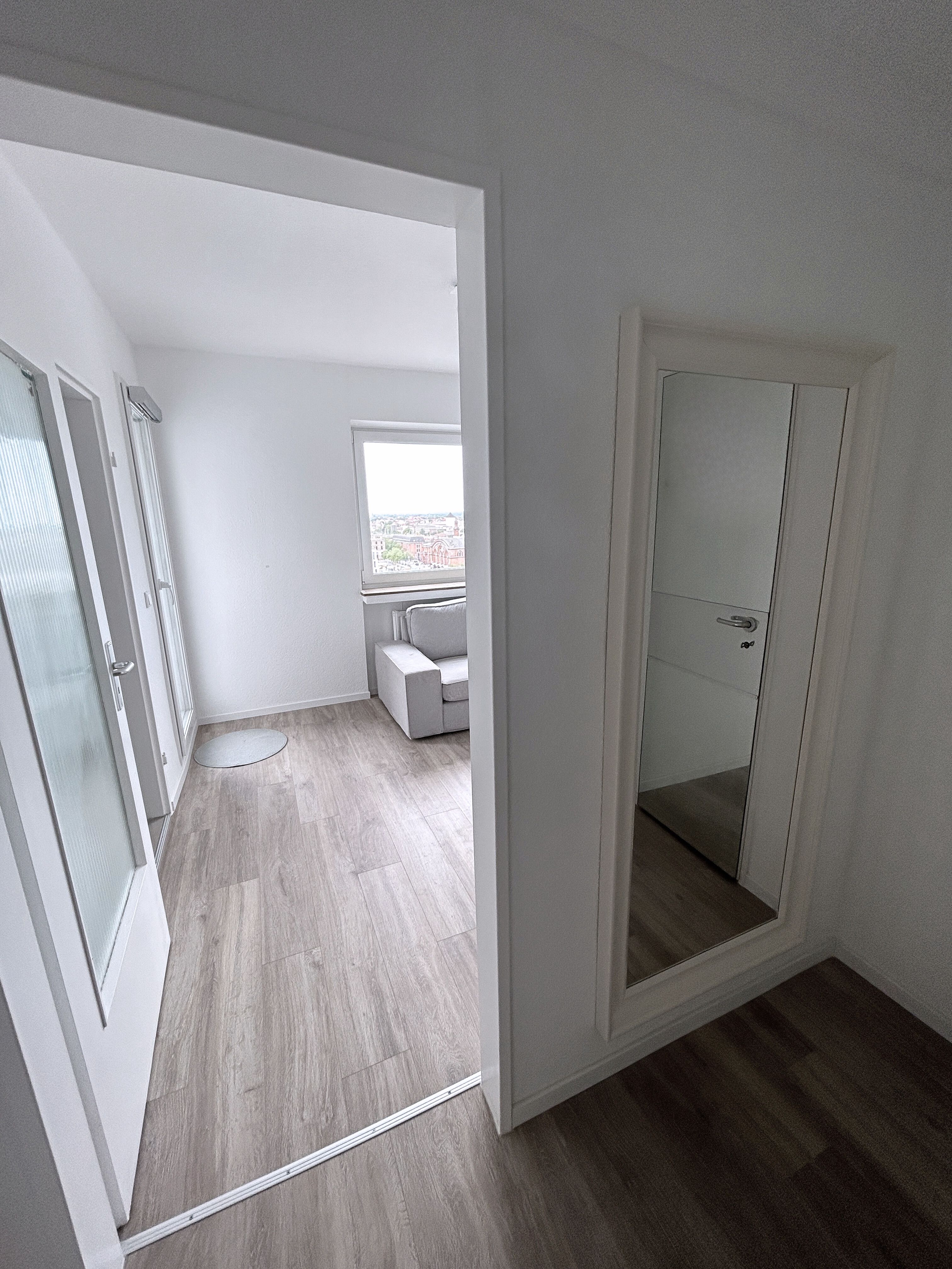 Central City View Studio Apartment - 5