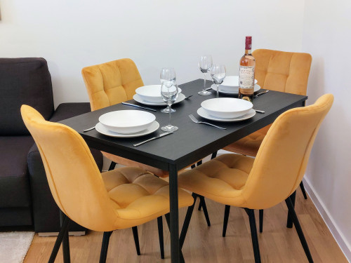 Bright and modern apartment in Krefeld, near Helios Hospital and 16km to Düsseldorf Trade Fair and Airport