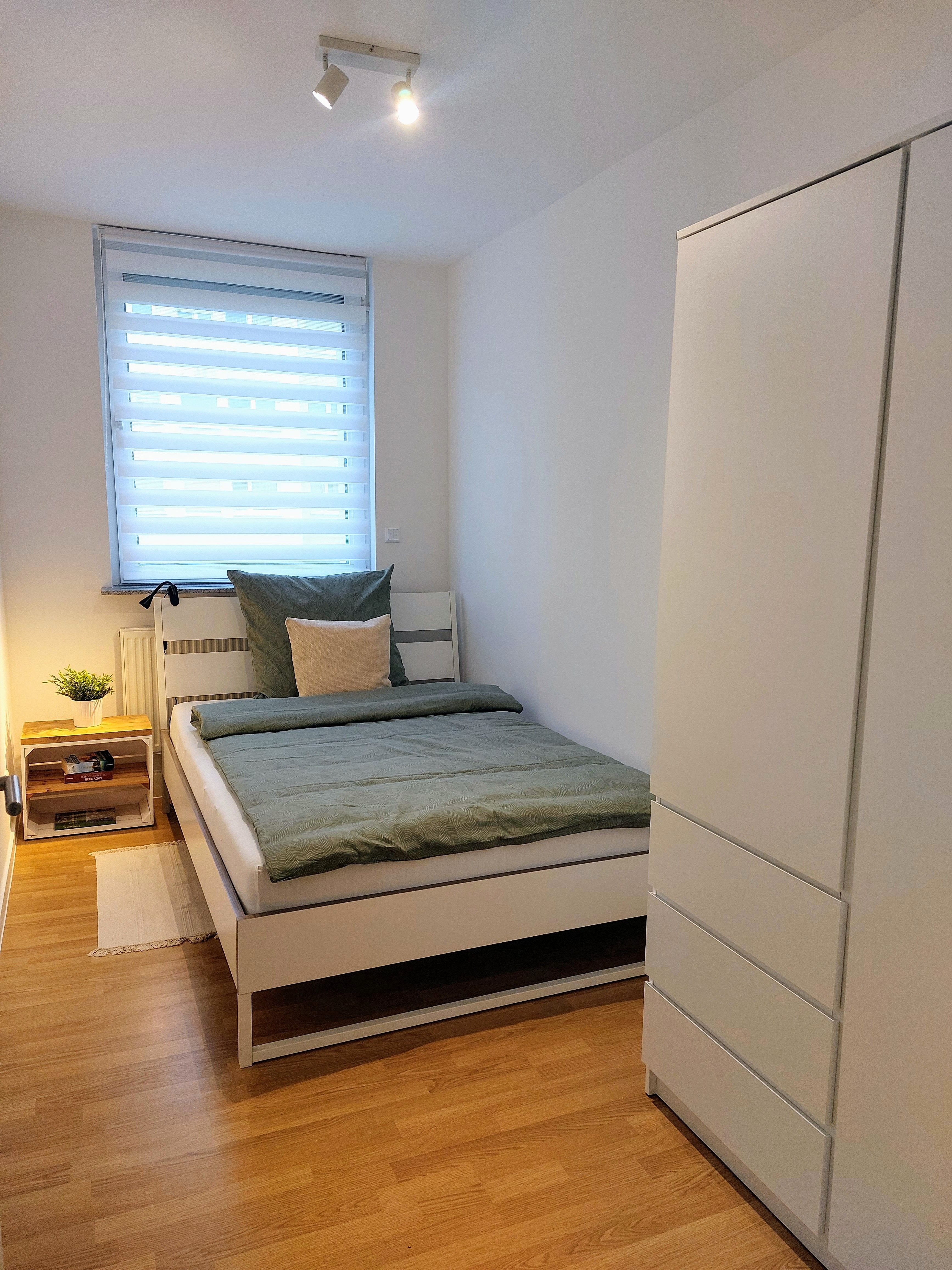 Bright And Modern Apartment In Krefeld, Near Helios Hospital And 16km To Düsseldorf Trade Fair And A - 6