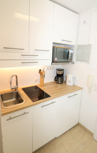 Bright, cozy apartment near the university - Gallery - 16
