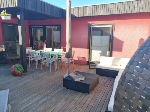 110 qm Bungalow, barrierefrei, mit Garten Kamin und eigener Bar
