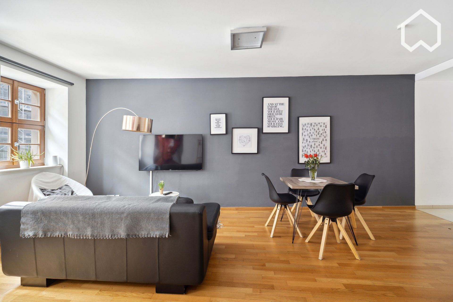 Fashionable & Cozy Studio In Dresden - 4