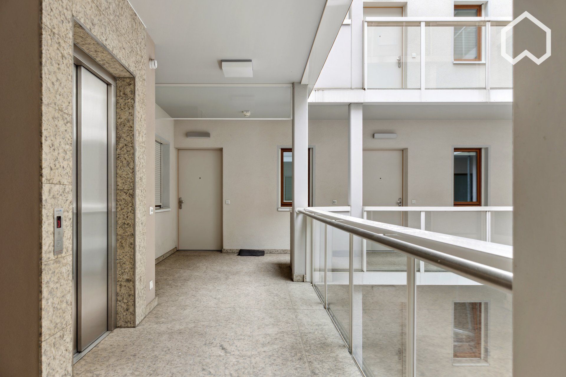 Fashionable & Cozy Studio In Dresden - 1