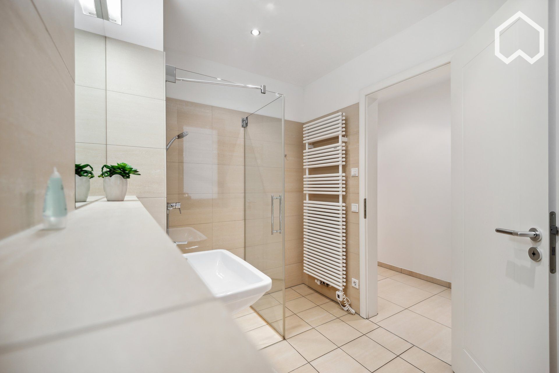 Fashionable & Cozy Studio In Dresden - 11