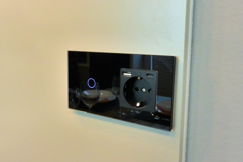 OUTSTANDING LUXURY AND STYLISH APARTMENT IN KIEL