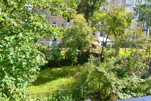 OUTSTANDING LUXURY AND STYLISH APARTMENT IN KIEL