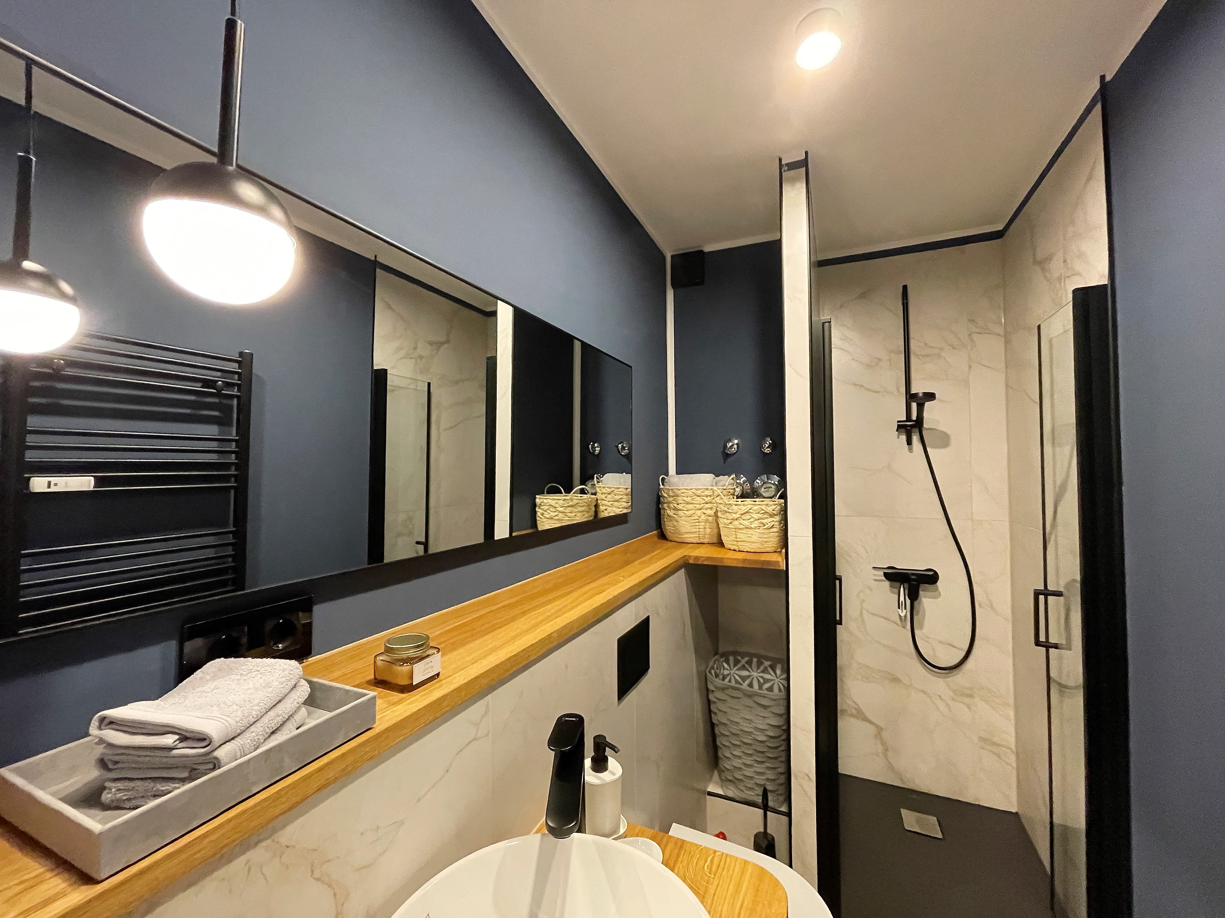 OUTSTANDING LUXURY AND STYLISH APARTMENT IN KIEL - 4