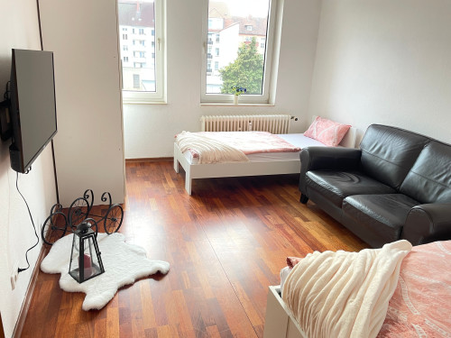 Stylish and comfortable 3-room apartment in Hanover, close to the city center, with balcony and excellent public transport connections - Gallery - 20