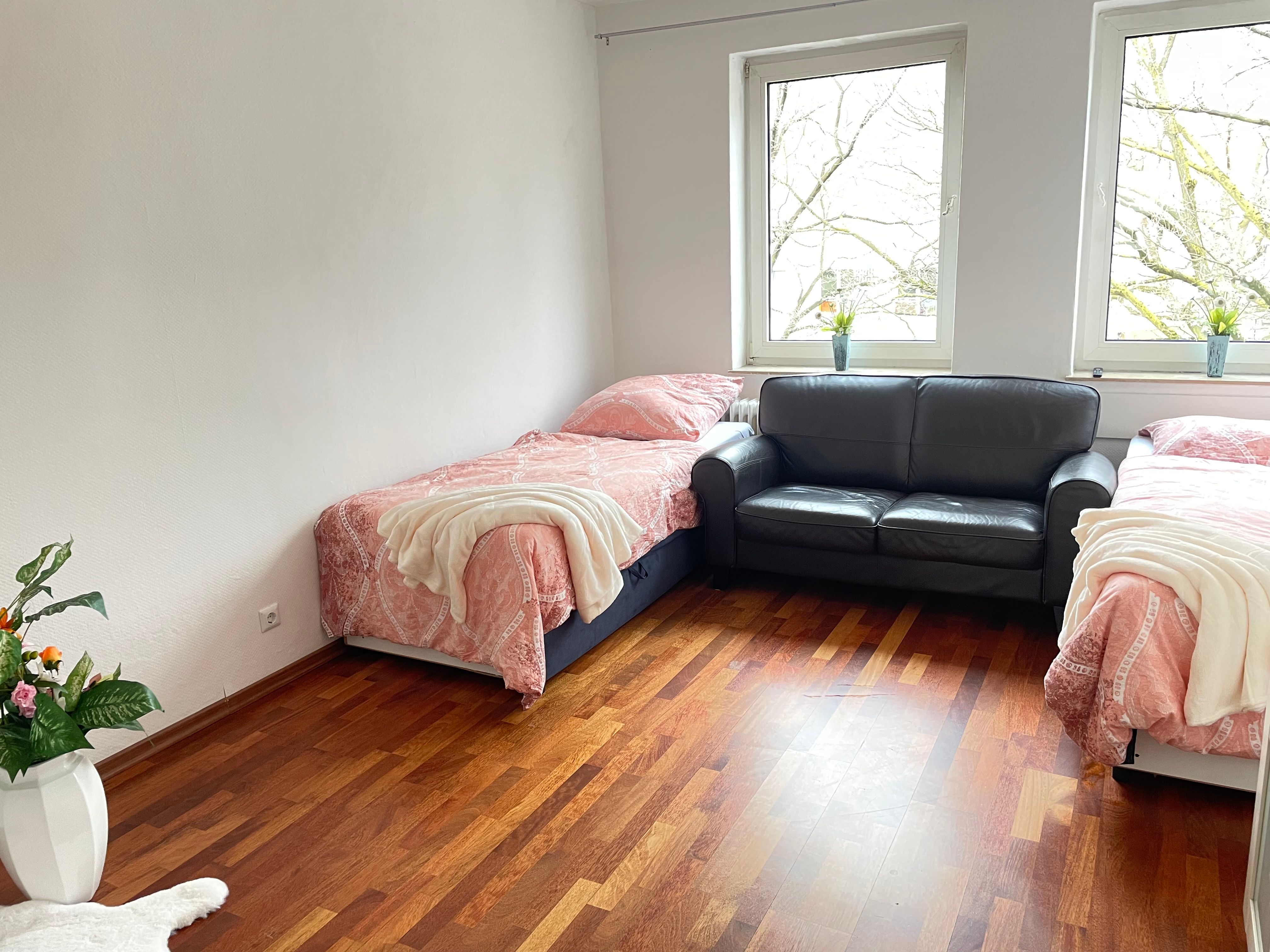 Stylish And Comfortable 3-Room Apartment In Hanover, Close To The City Center, With Balcony And Exce - 24