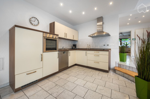 Large, private terrace! - Modern temporary living in Mönchengladbach - Gallery - 16