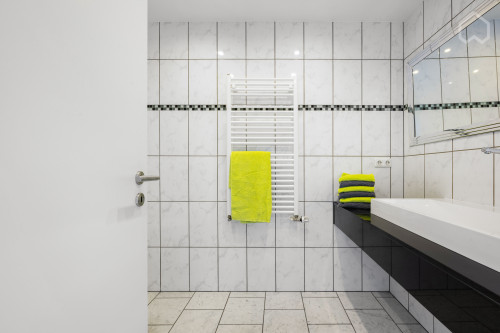 Large, private terrace! - Modern temporary living in Mönchengladbach - Gallery - 10