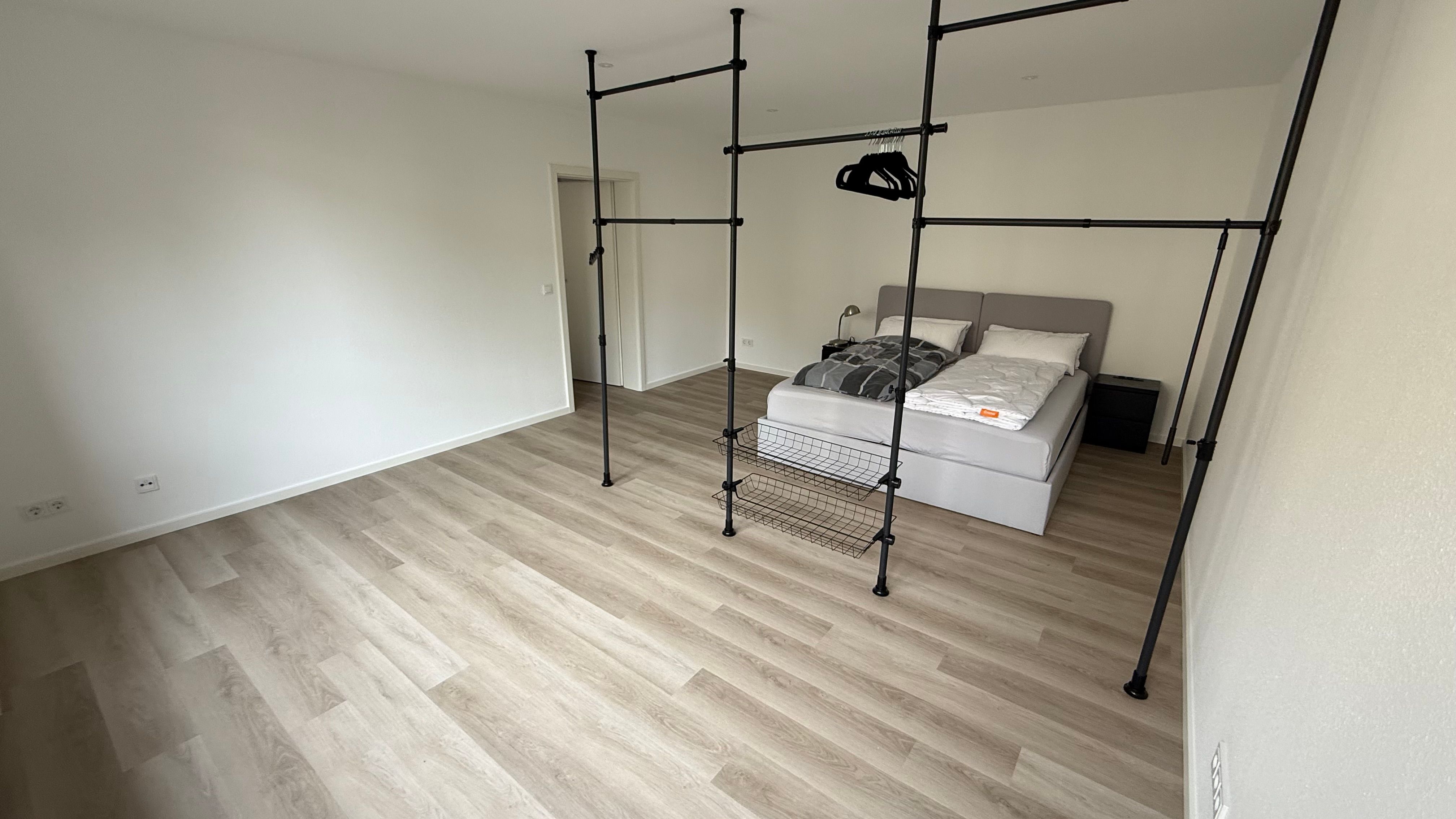 Fashionable & Charming Flat In Coburg - 4