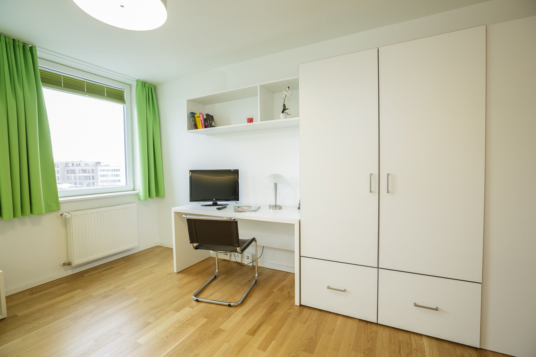 Old City Flair For This Comfy Apartment - 3