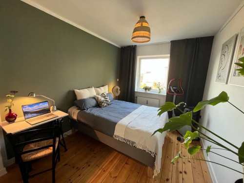 Best location Hamburg St. Pauli 2min on foot to the metro station