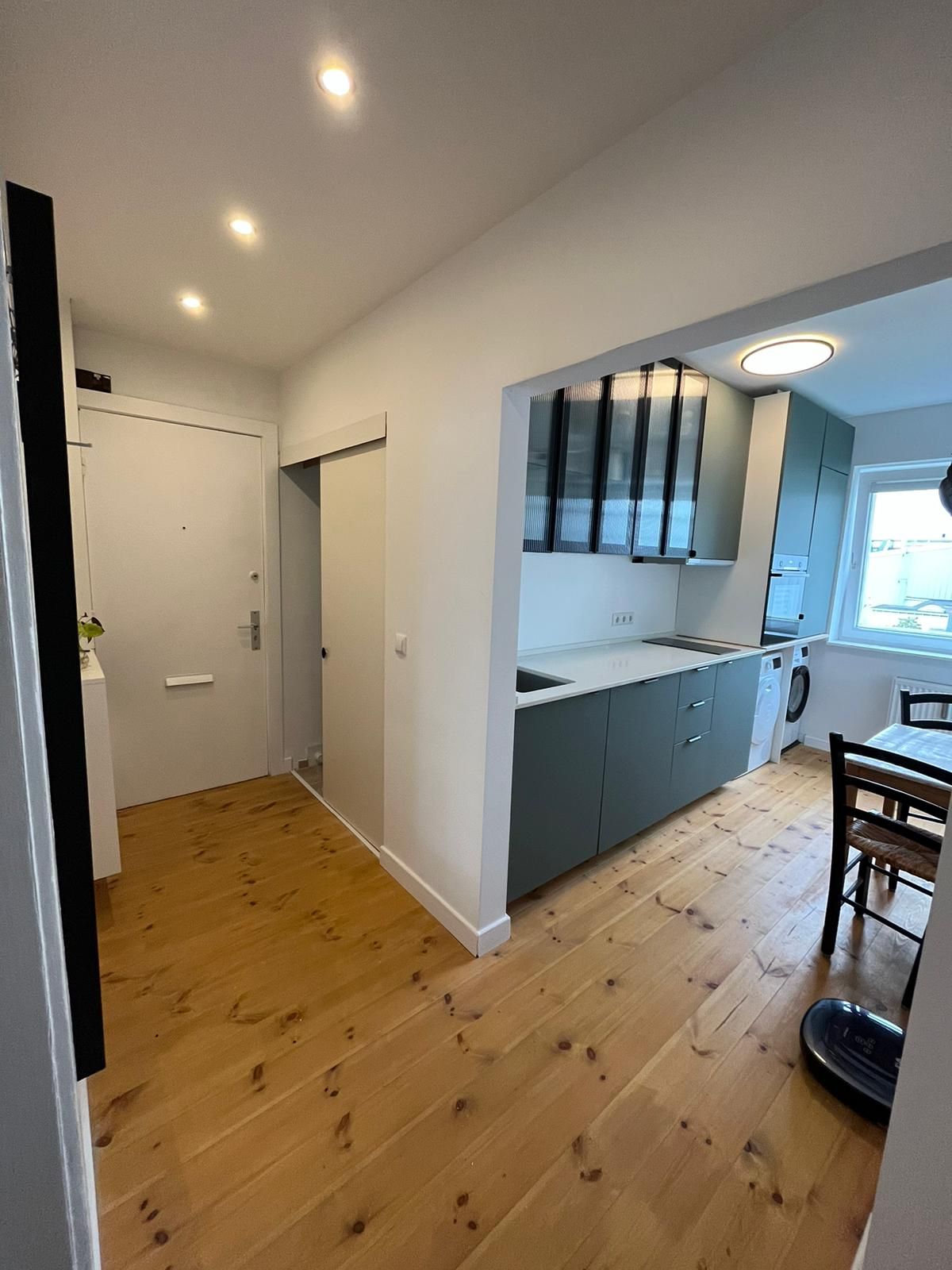  Best Location Hamburg St. Pauli 2min On Foot To The Metro Station  -  Best location Hamburg St. Pauli 2min on foot to the metro station  - Gallery -  1
