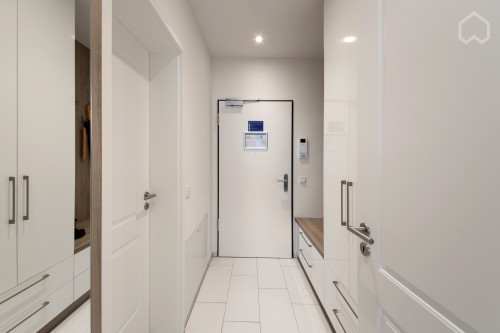 Exclusive 2-room apartment in the middle of Dresden with balcony and wellness tub - Gallery - 21