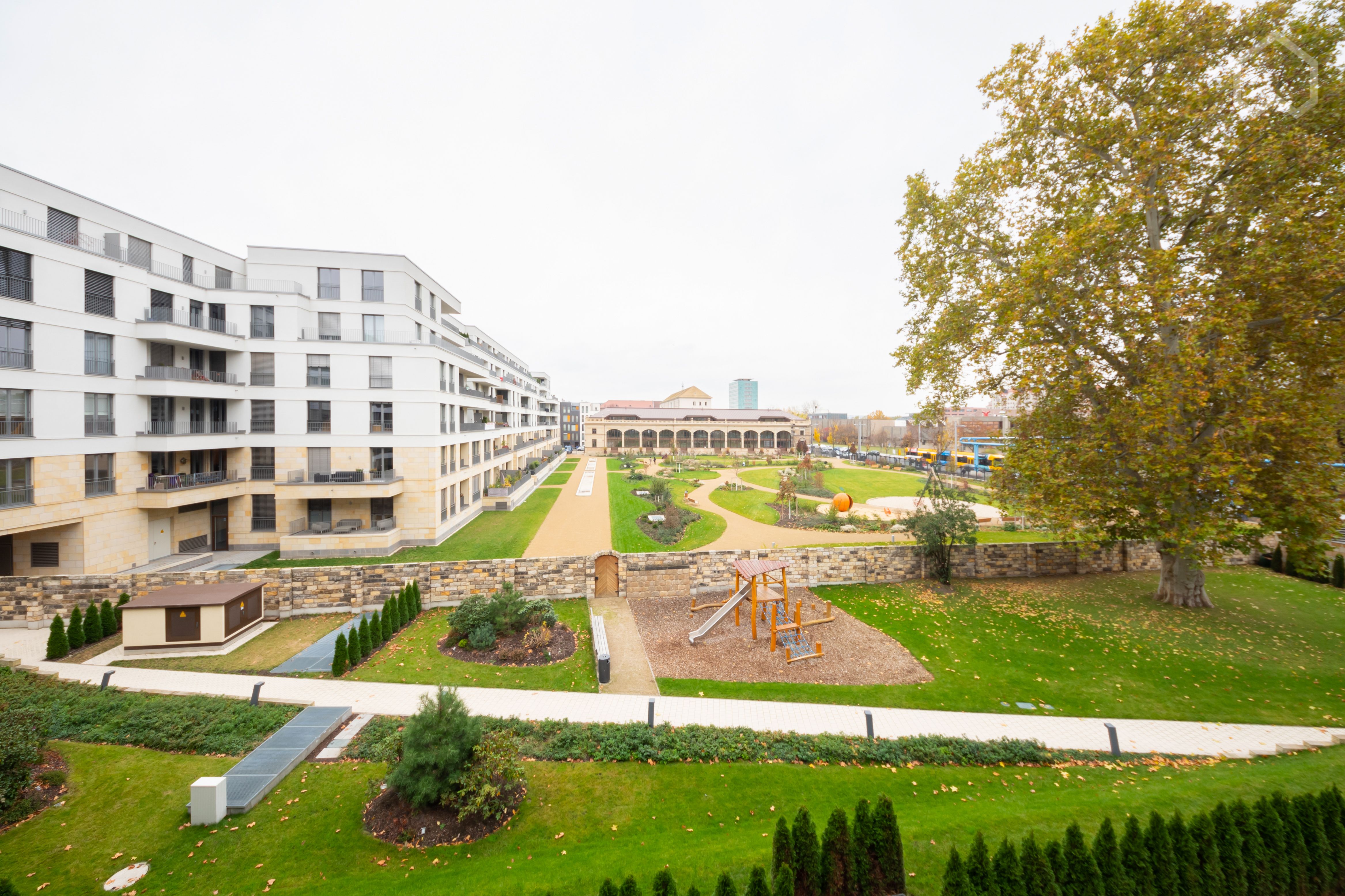 Exclusive 2-Room Apartment In The Middle Of Dresden With Balcony And Wellness Tub - 17
