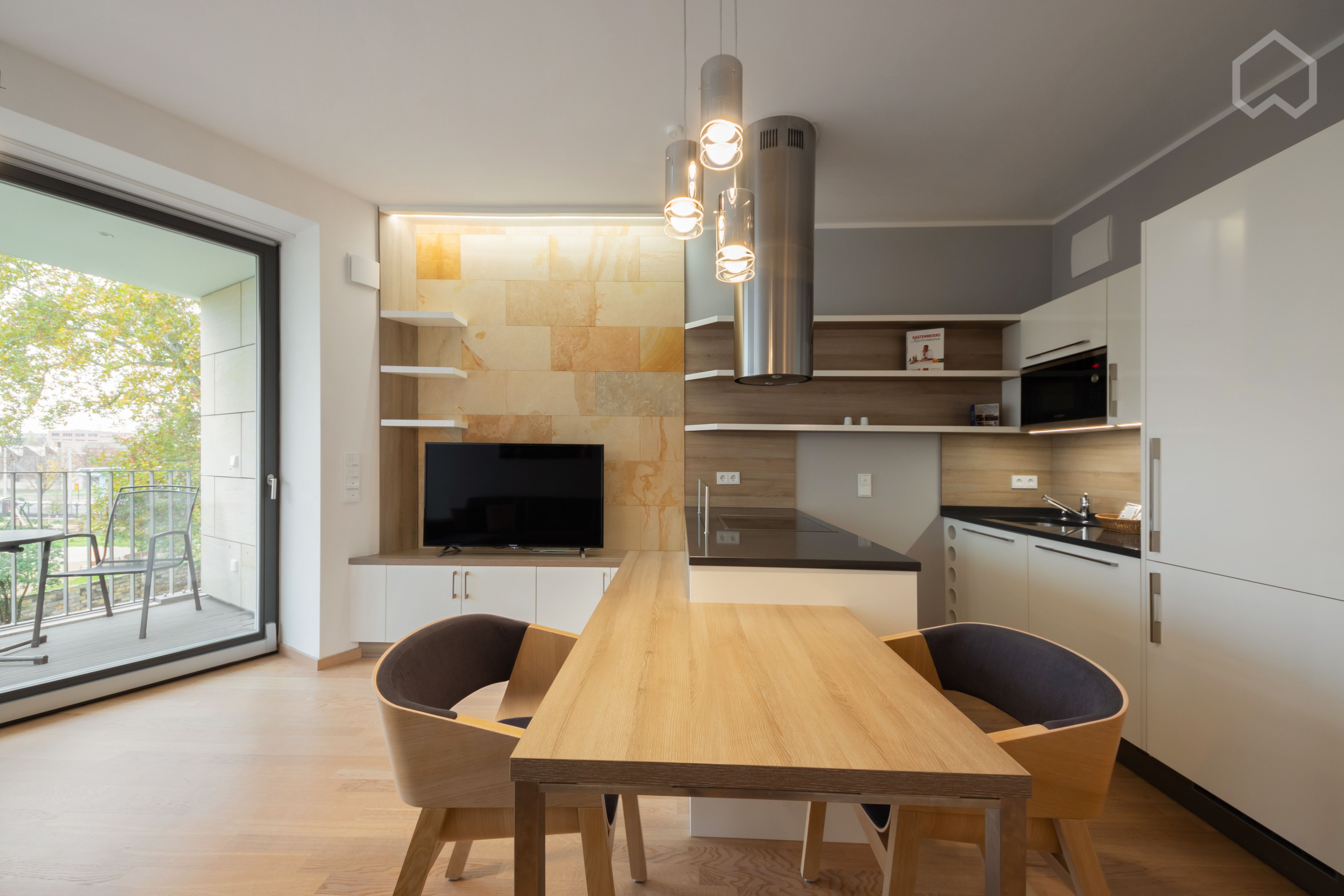 Exclusive 2-Room Apartment In The Middle Of Dresden With Balcony And Wellness Tub - 26