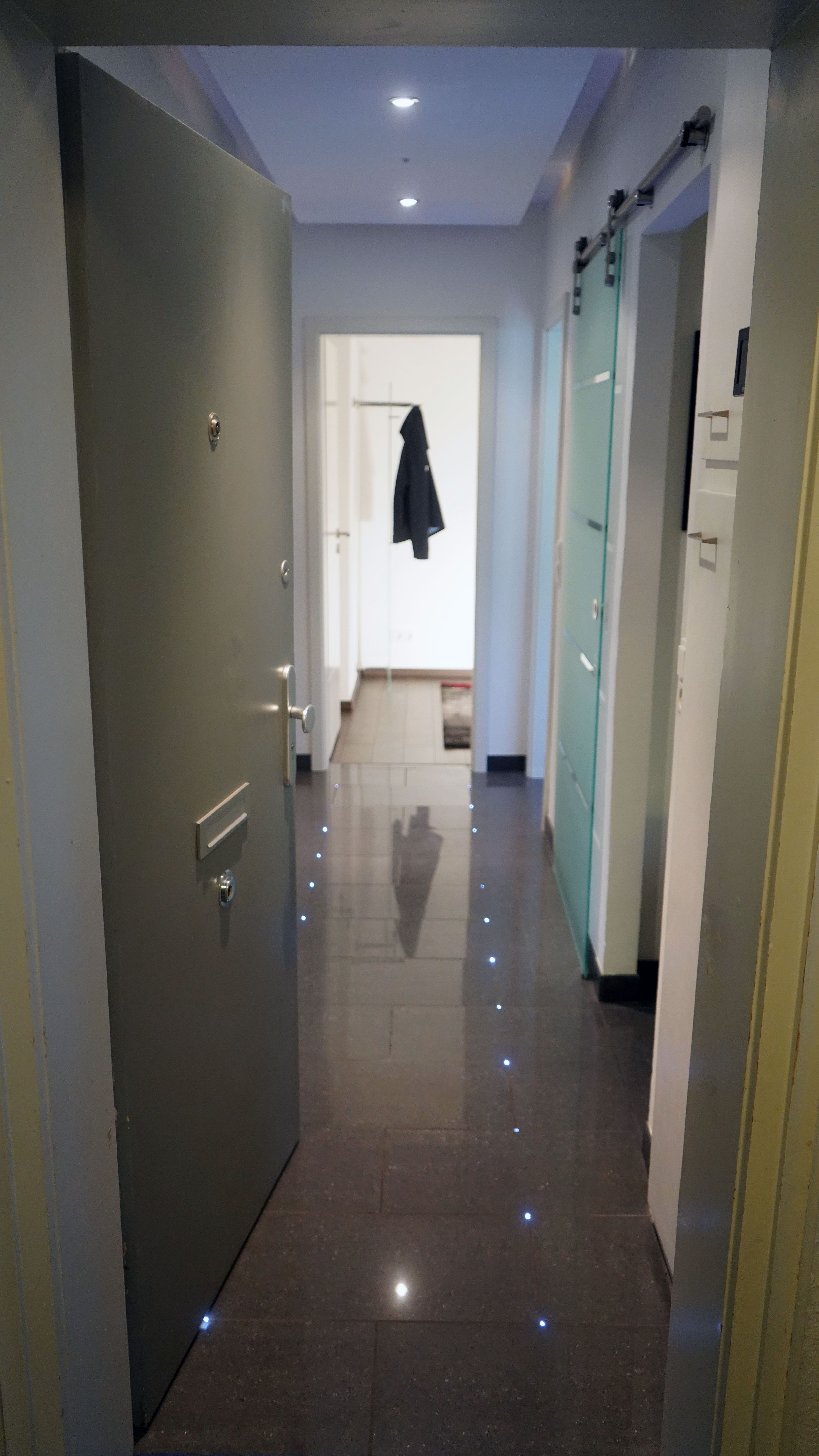 Modern, Renovated, Completely And High-Quality Equipped Apartment In Hamburg-Bahrenfeld - 7