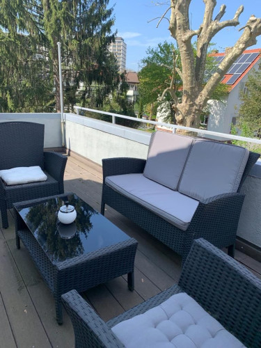 Charming 3 bedroom apartment with modern interior in Offenbach am Main
