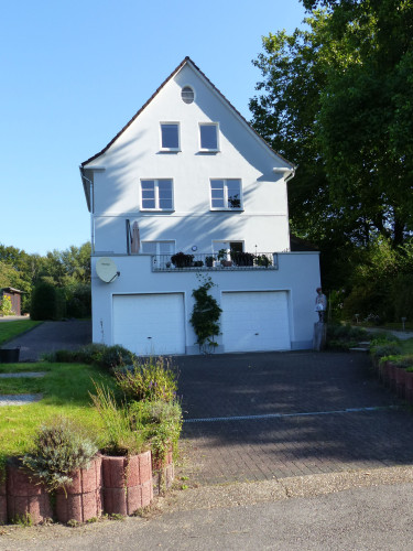Bright, modern two-room flat in Burscheid