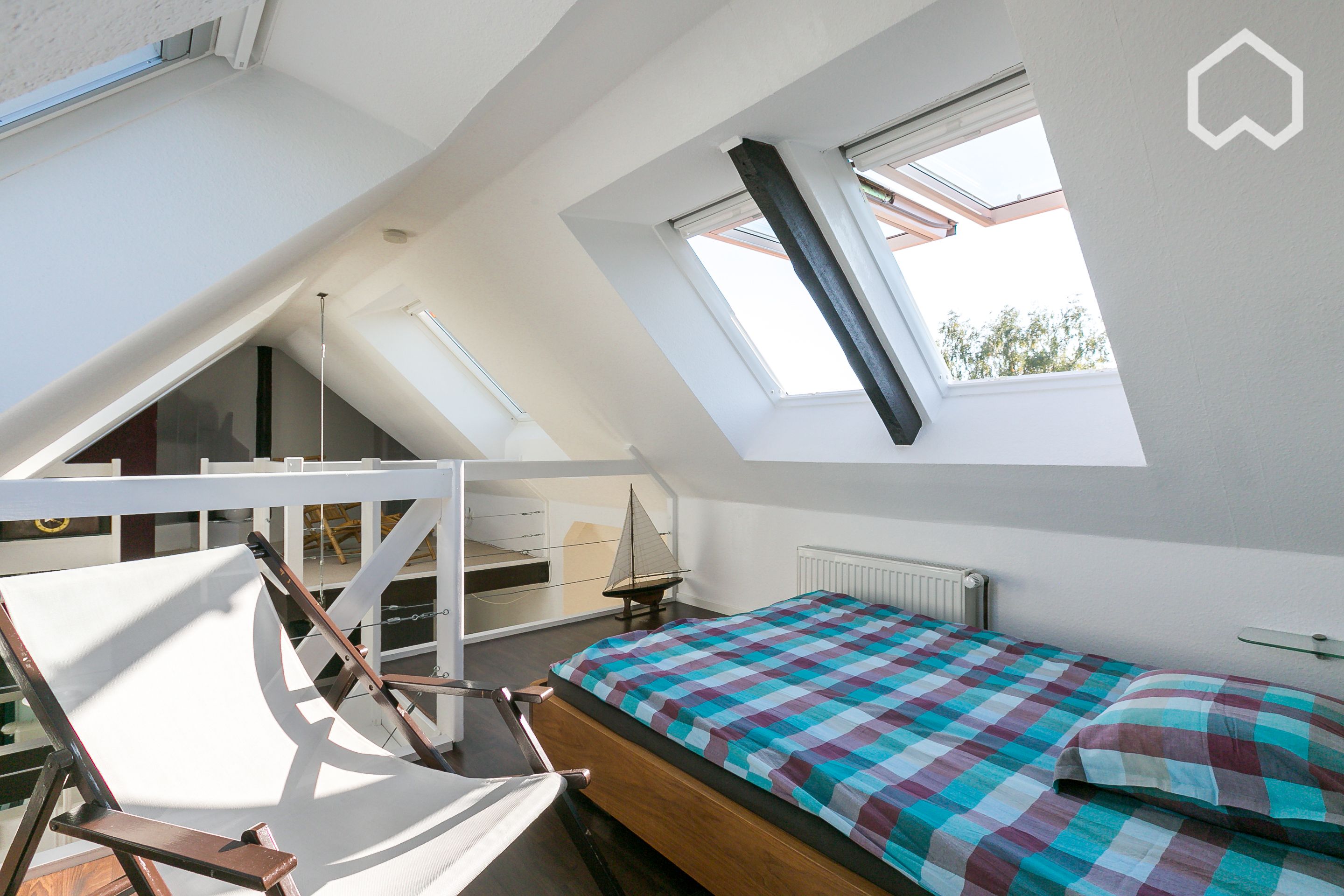  Modern, Loft-Alike And Centrally Located 1,5 Rooms Top-Floor Flat In Altona  -  Modern, loft-alike and centrally located 1,5 rooms top-floor flat in Altona  - Gallery -  5