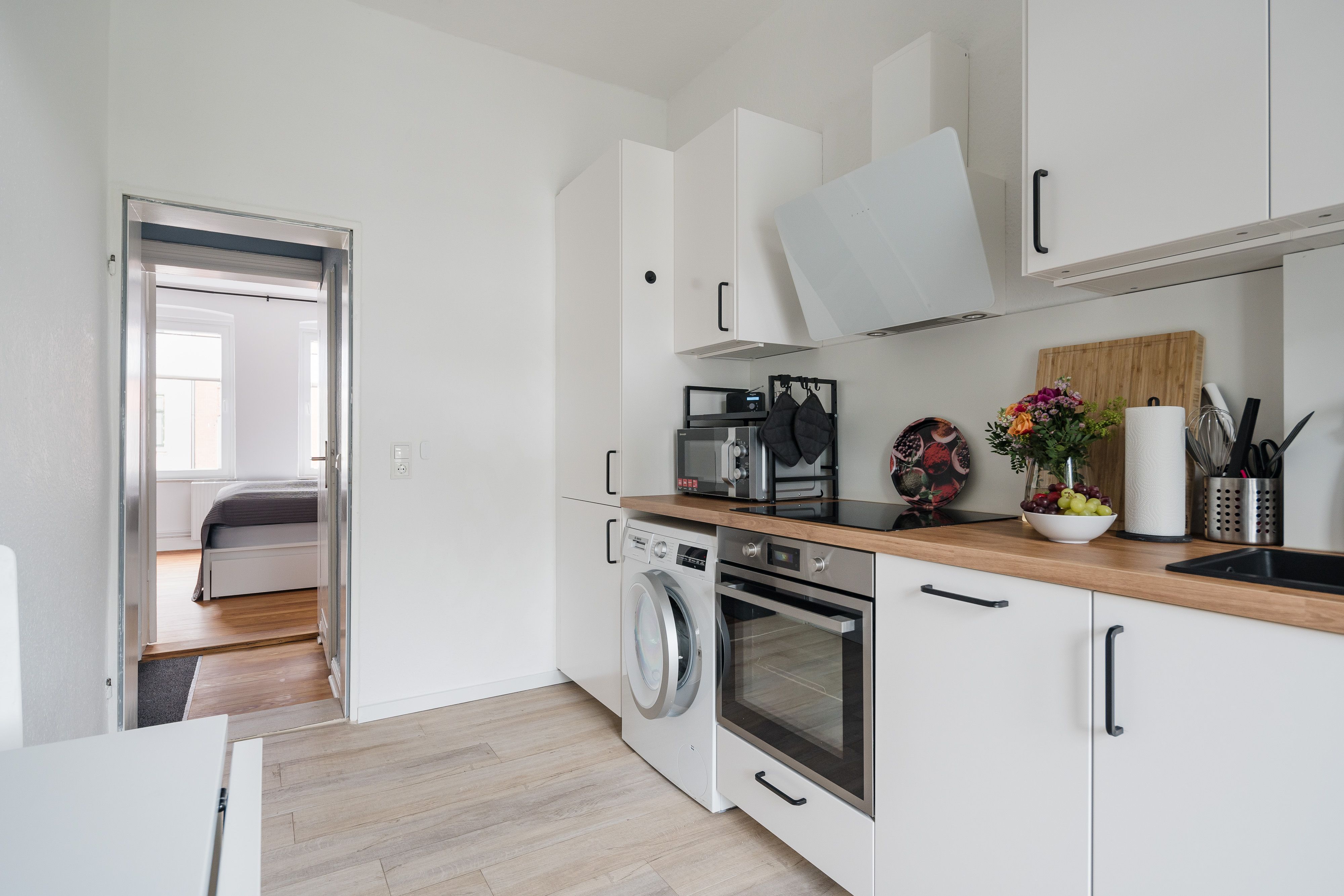 Furnished Apartment In Kiel Mitte - Freshly Renovated - 24