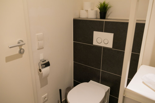 Luxury apartment - garden, kitchen & parking - Gallery - 11