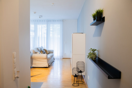 Luxury apartment - garden, kitchen & parking