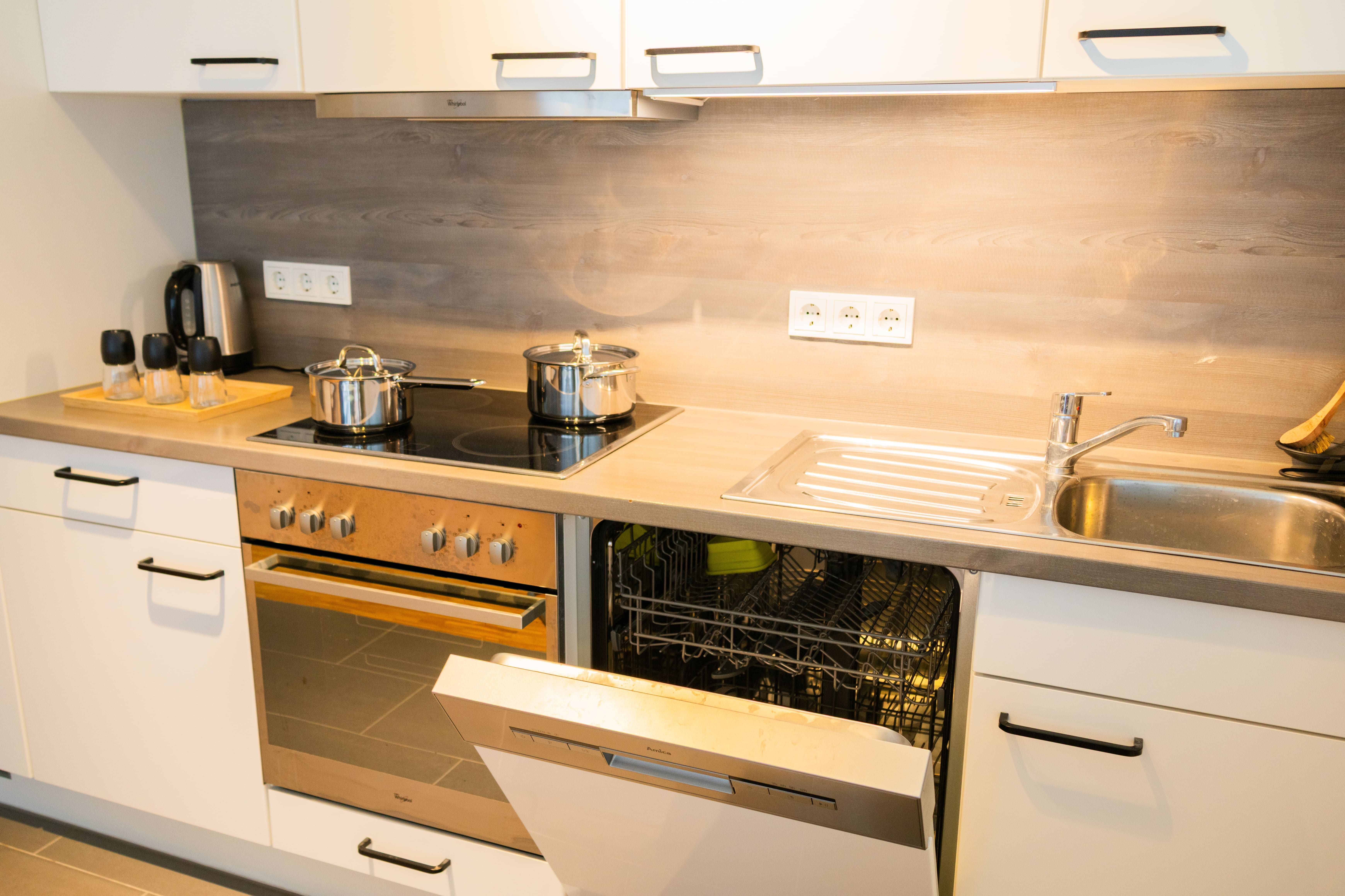 Luxury Apartment - Garden, Kitchen & Parking - 24
