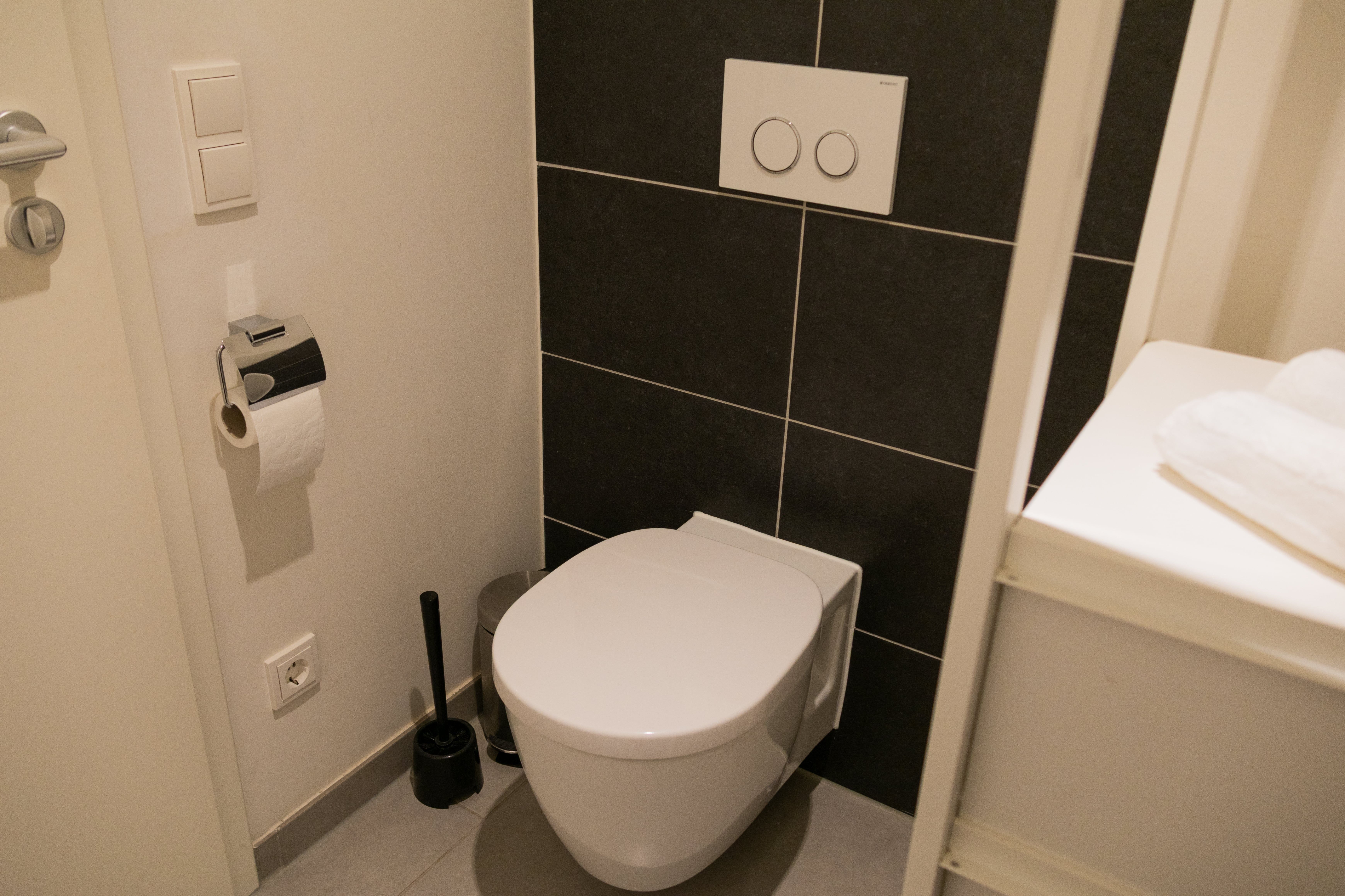 Luxury Apartment - Garden, Kitchen & Parking - 15