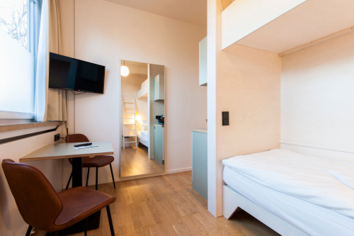 Modern, cozy and fully furnished apartment in Unterhaching