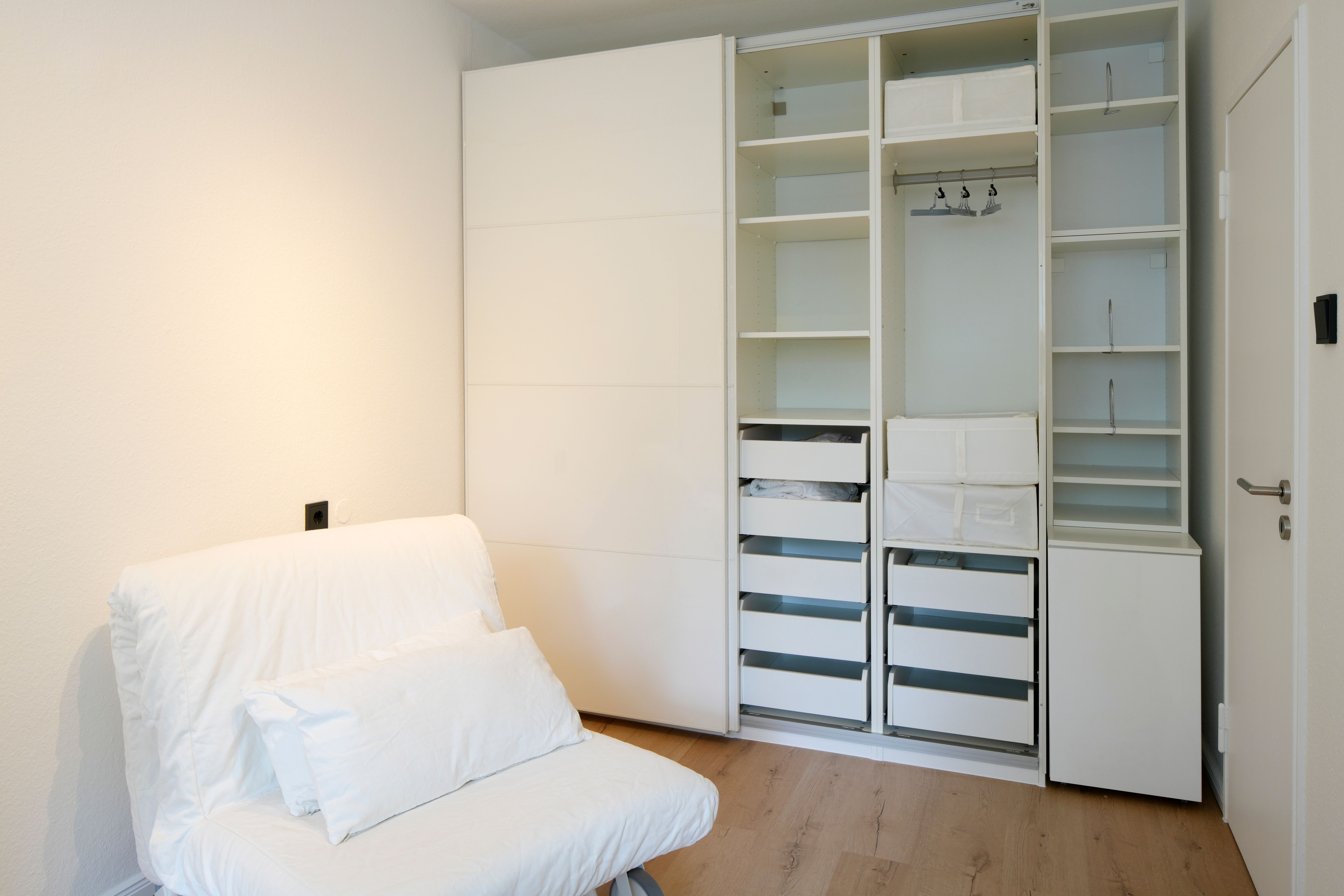  Located In A Prime Location, Fully Renovated, Furnished 3‑room Apartment (90 m²) For Temporary Rent   -  Located in a prime location, fully renovated, furnished 3‑room apartment (90 m²) for temporary rent – close to the Alster / Hamburg‑Uhlenhorst  - Gallery -  15