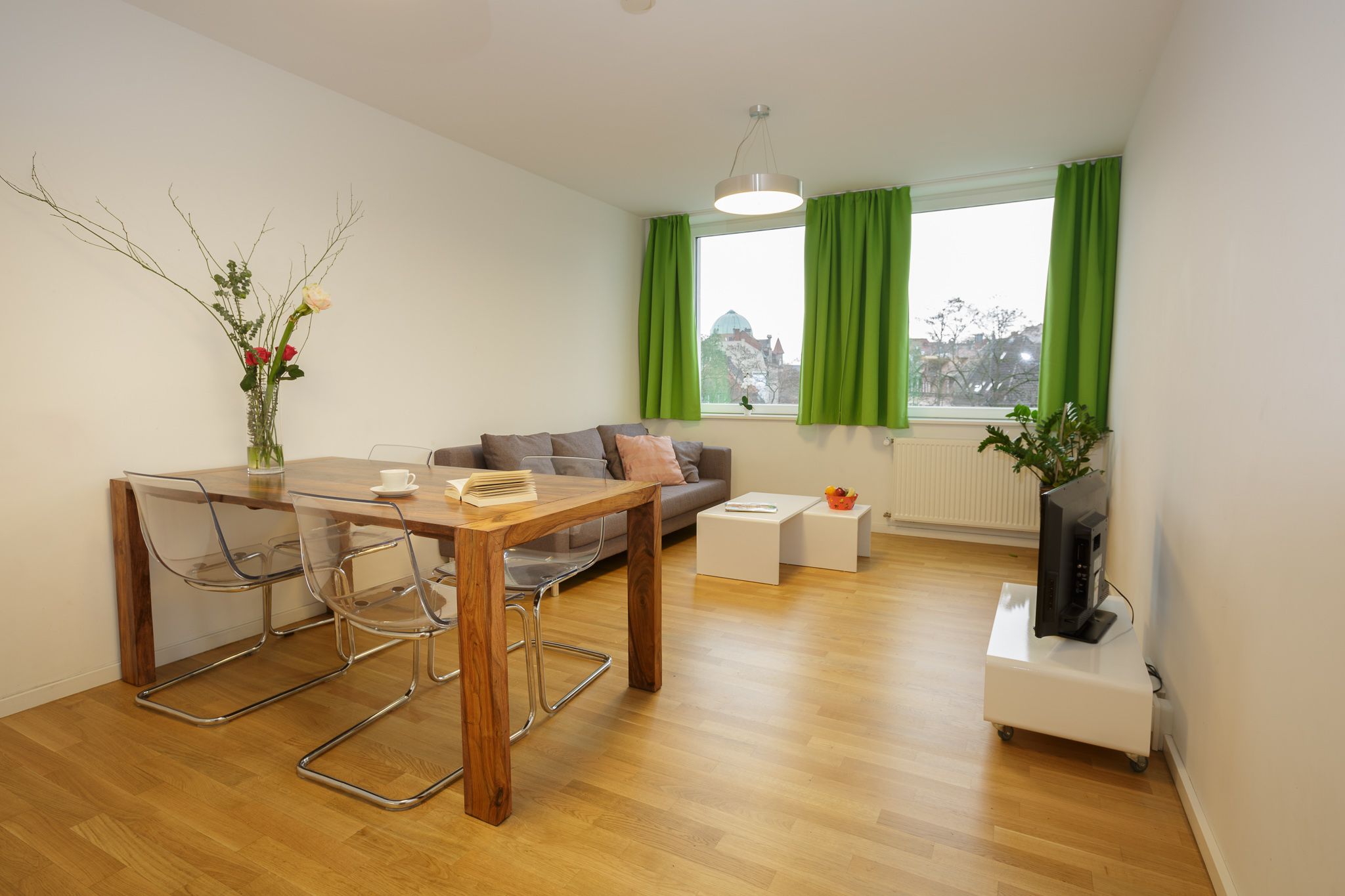 Charming & Cute Suite In Vibrant Neighbourhood - 8
