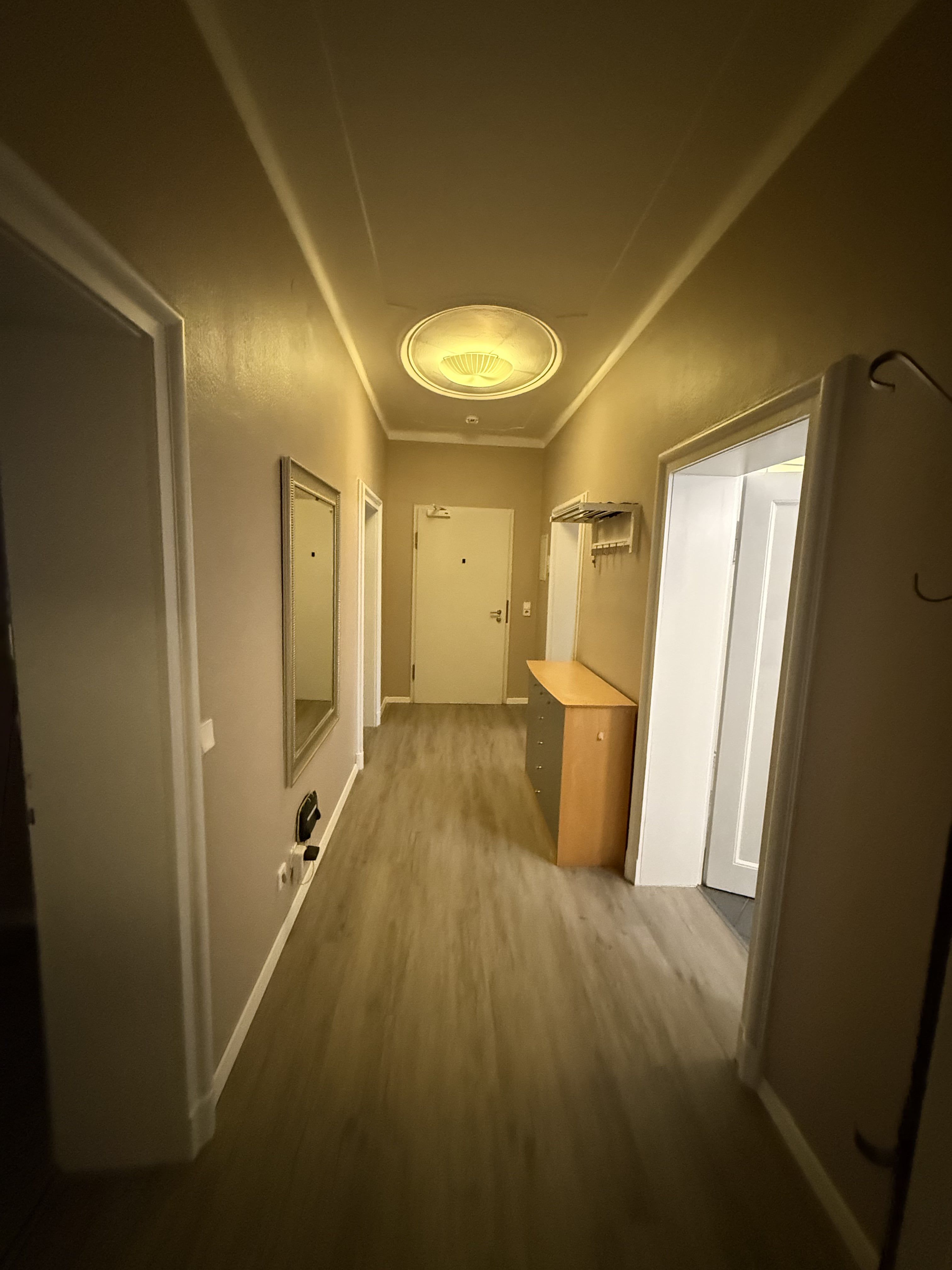 QUIET CITY CENTER 2-BEDROOM APARTMENT WITH BALCONY - QUIET CITY CENTER 2-BEDROOM APARTMENT WITH BALCONY - Gallery - 12