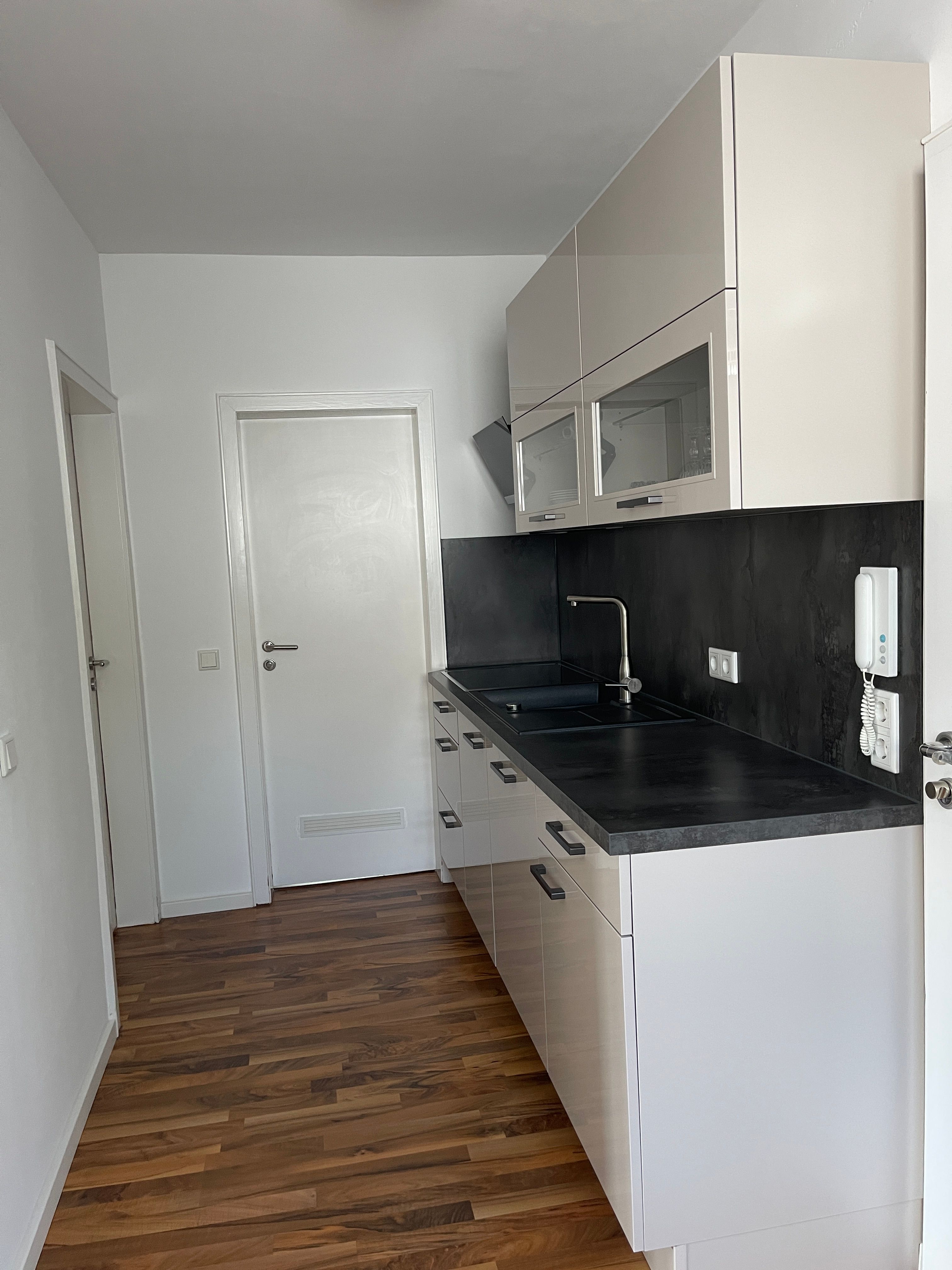 Wonderful Apartment With Balcony And Parking Space - 10