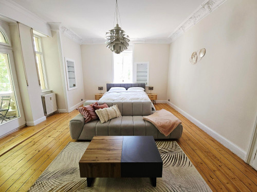 1 BR in castle-like Villa - Gallery - 9