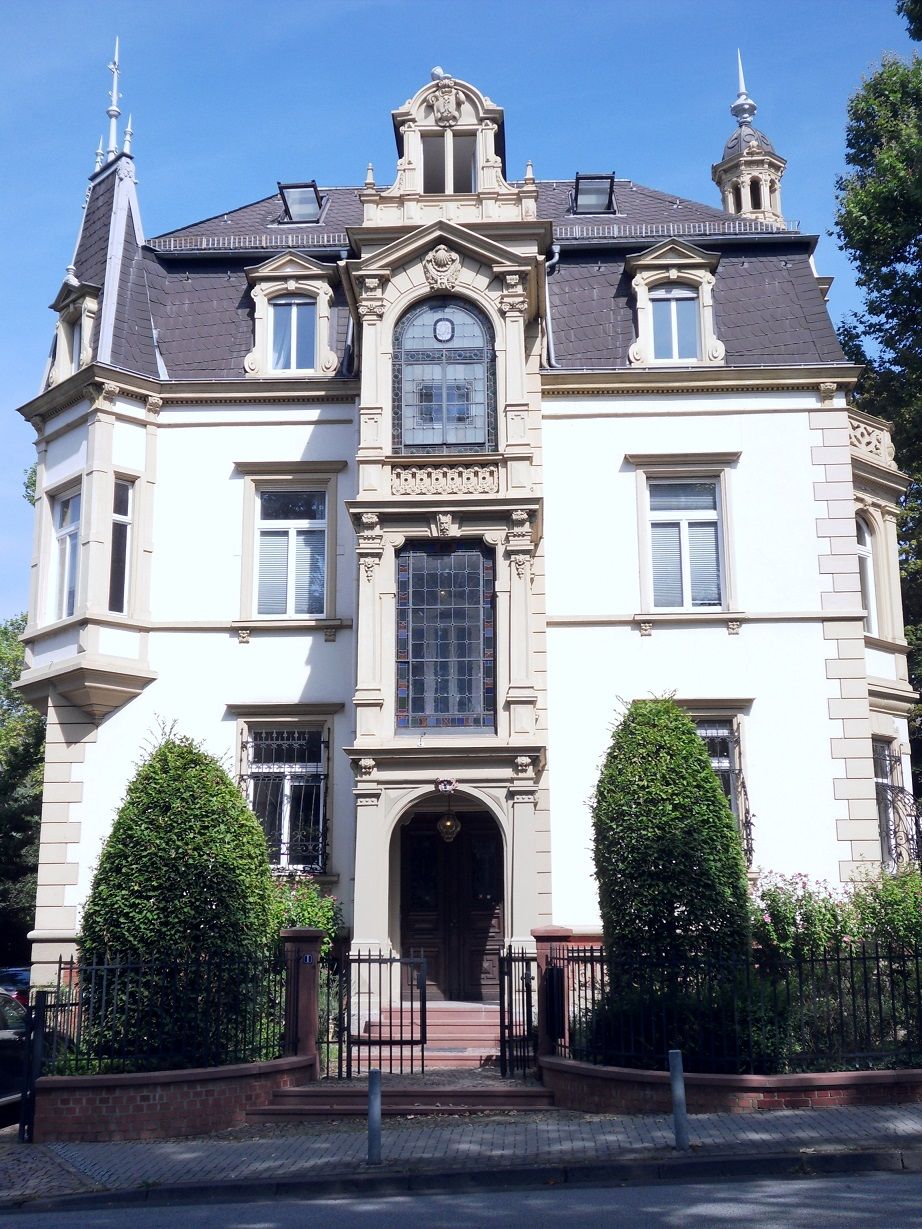 1 BR In Castle-Like Villa - 3