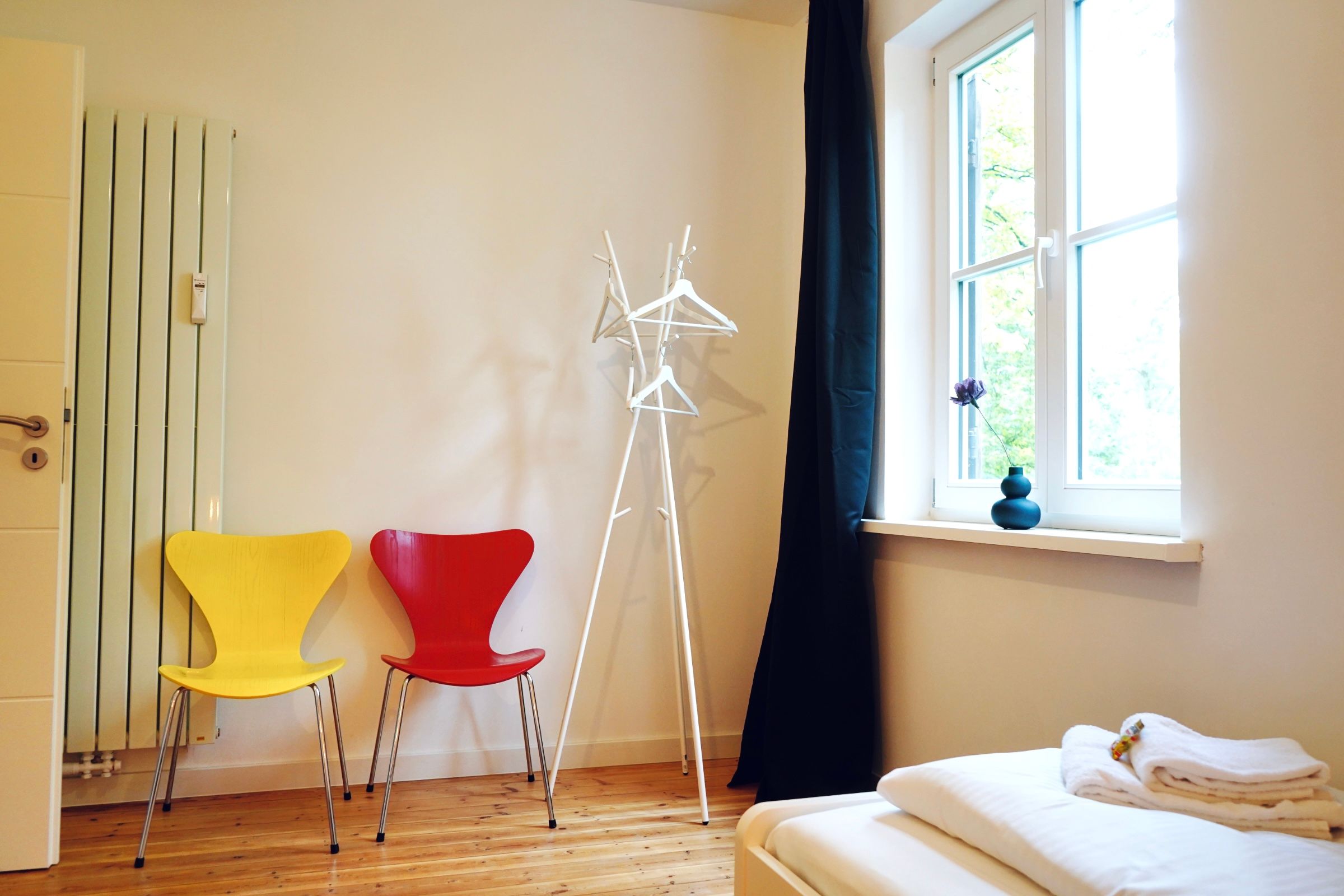 Bright & Neat Suite In Wolfsburg - 14