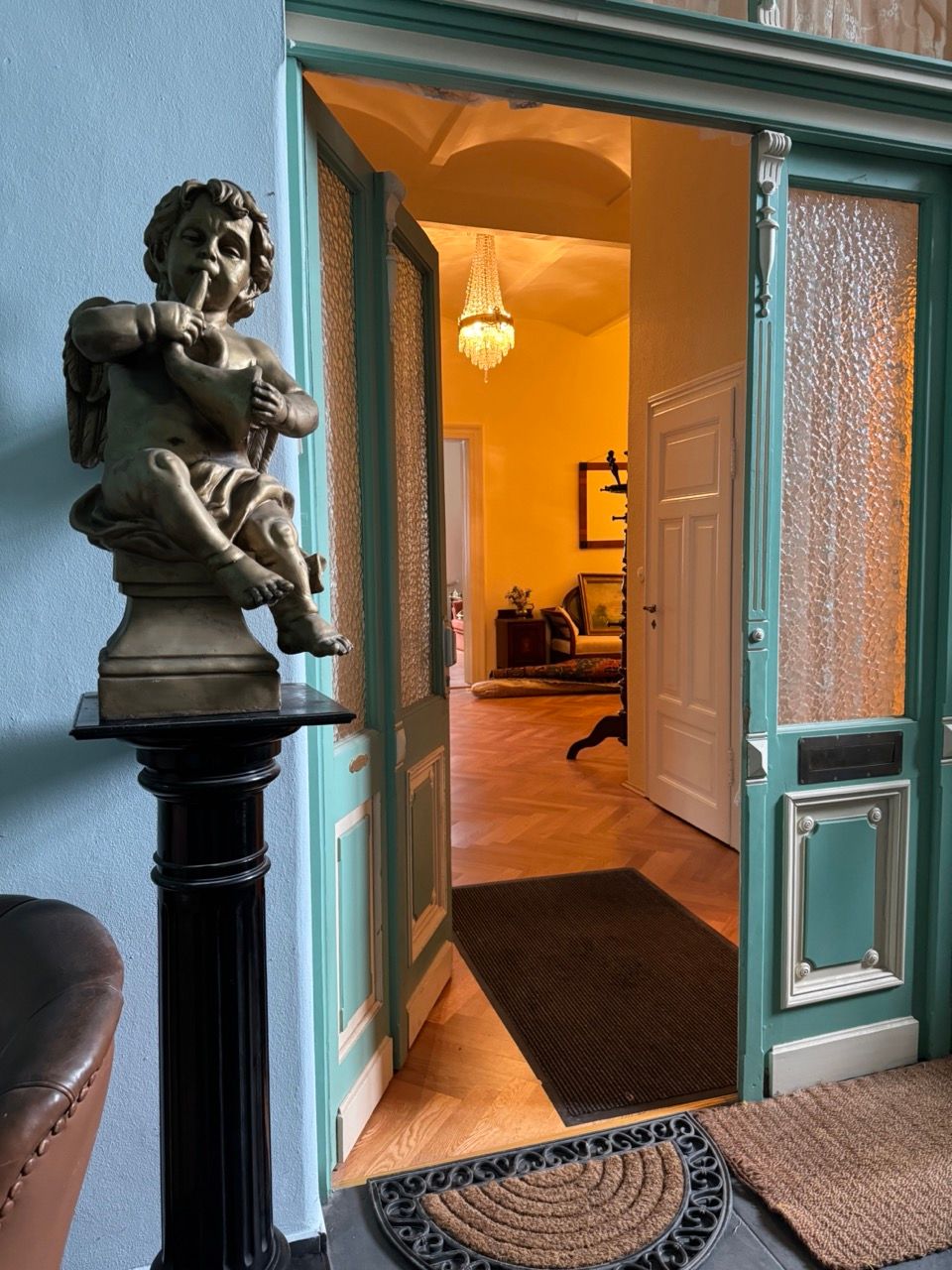 Lovingly Exclusively Furnished, Spacious Art Nouveau Apartment In Bayreuth - 22