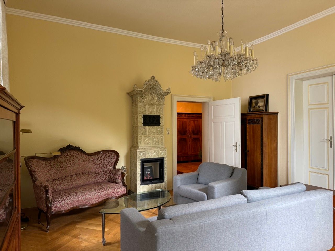 Lovingly Exclusively Furnished, Spacious Art Nouveau Apartment In Bayreuth - 28