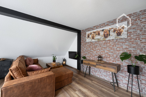 Stylish apartment: close to the center, quiet, south-facing terrace, Wi-Fi and more for professionals, business travelers or vacationers