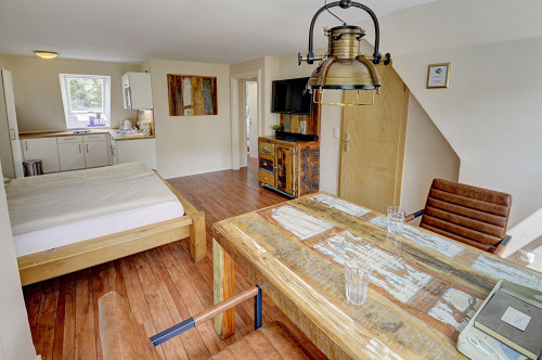 Welcome to the holiday apartment "Kajüte am Nordermarkt" for up to 2 people in the heart of the lively old town.  - Gallery -  5