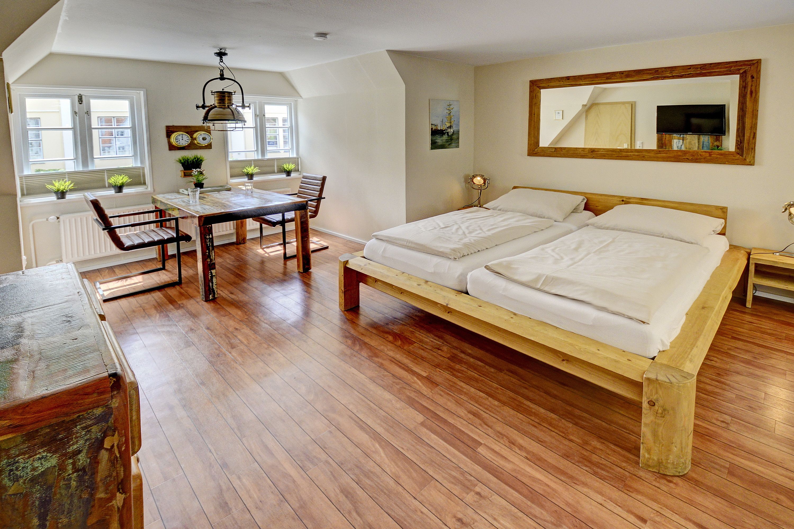  Welcome To The Holiday Apartment "Kajüte Am Nordermarkt" For Up To 2 People In The Heart Of The Live  -  Welcome to the holiday apartment "Kajüte am Nordermarkt" for up to 2 people in the heart of the lively old town.  - Gallery -  13